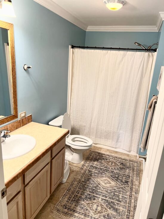 98234424-7c06-495d-84f9-8afb1bdab546